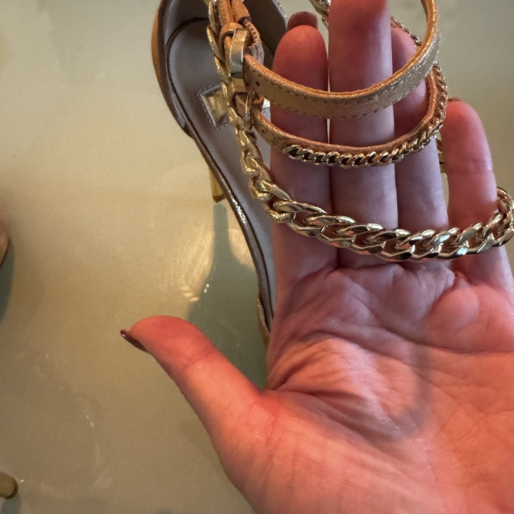 Guess by Marciano Gold Stiletto Heels - Picture 7 of 8